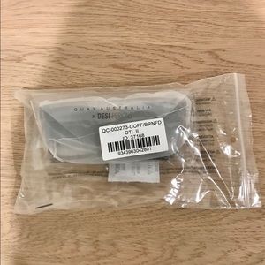 Brand new Quay x Desi Perkins OTL II - coff/brnfd